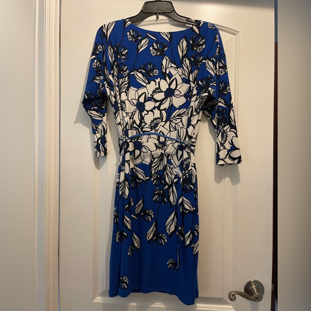 Jiñes New York dress